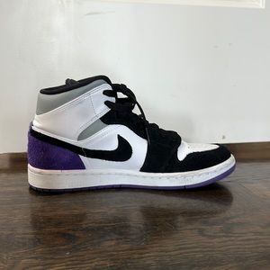 selling because i don’t wear them enough!